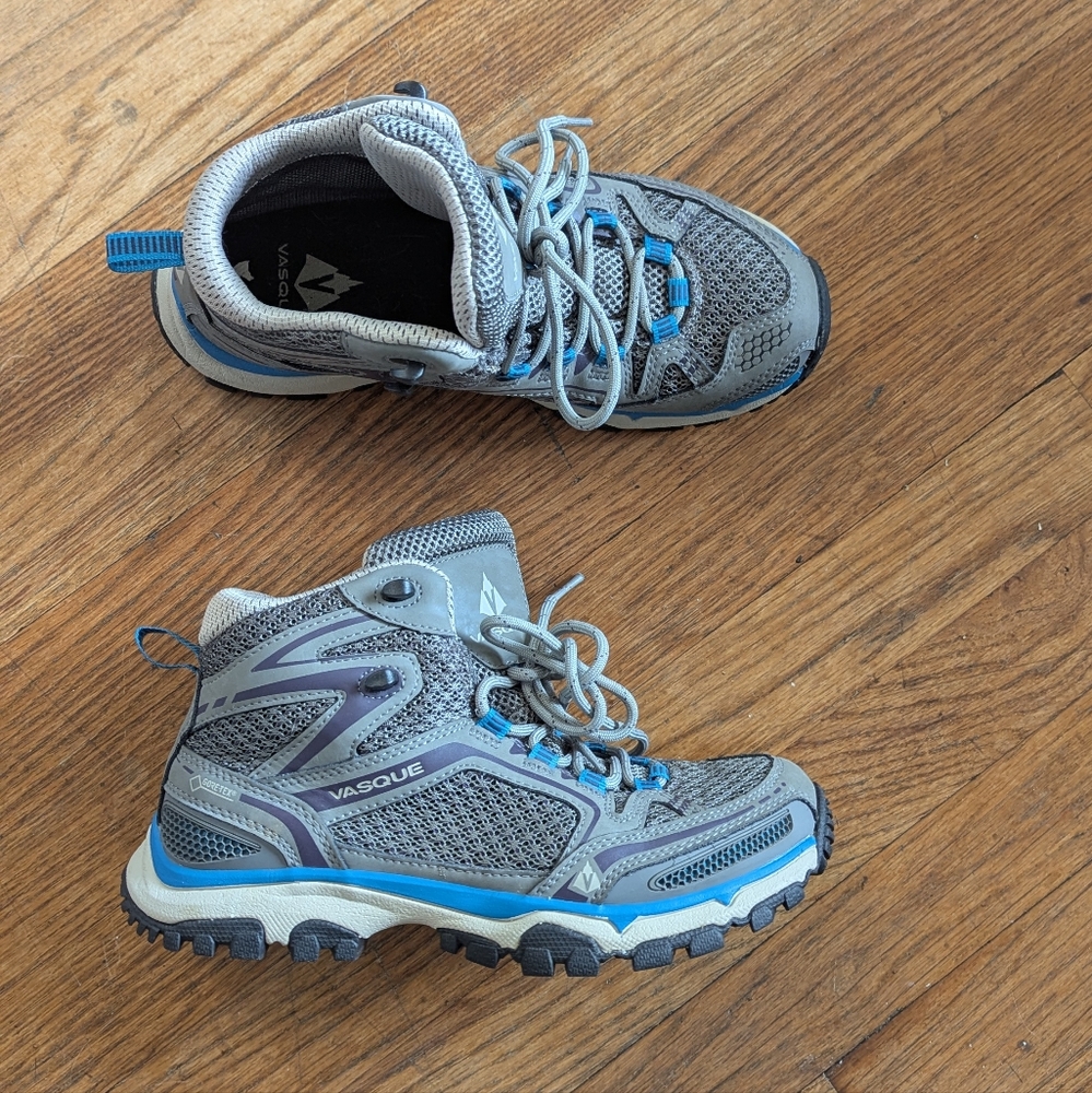 Vasque Women's Gray and Blue Hiking Boots